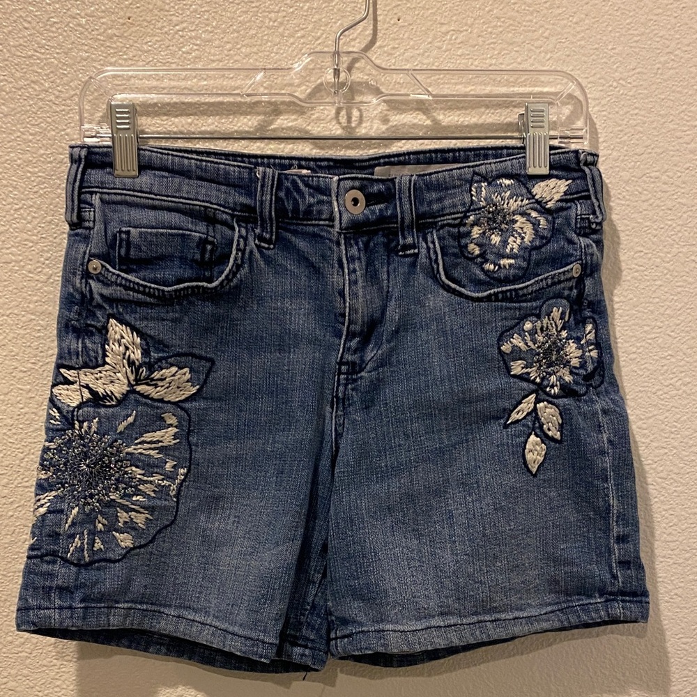 Anthropologie, Pilcro  slim boyfriend jean shorts size 26